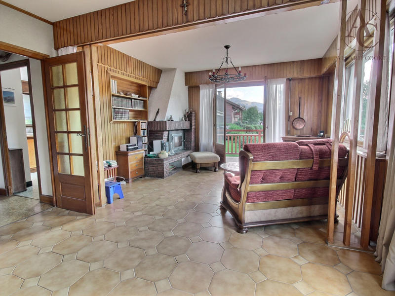 Châlet - 223 m² - 8 pièces