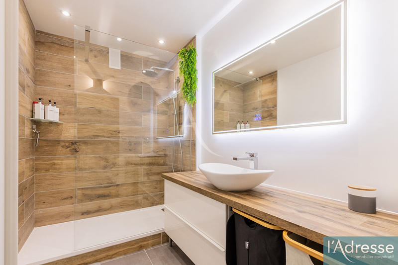 Appartement - 75 m² - 4 pièces