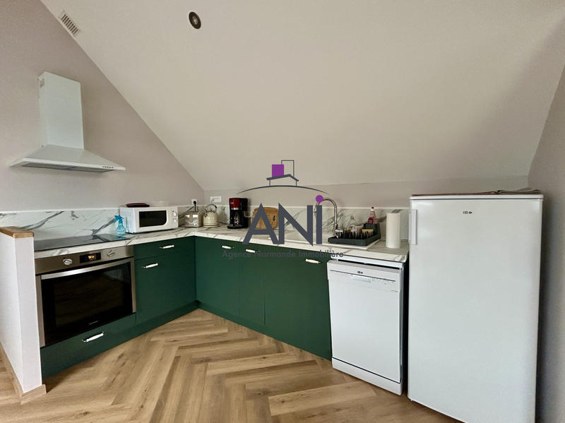 Maison - 205 m² - 9 pièces