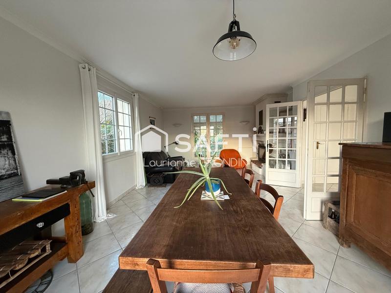 Maison - 95 m² - 5 pièces