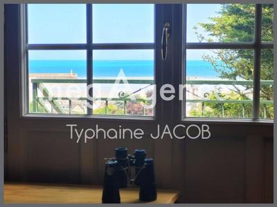 Maison - 148 m² - 6 pièces