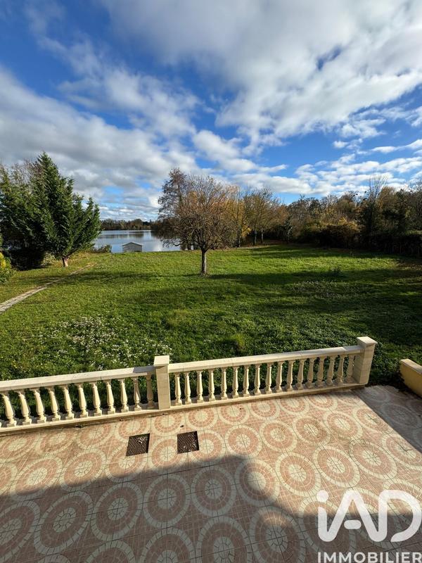 Maison - 320 m² - 8 pièces