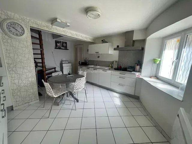 Immeuble - 135 m² - 4 pièces