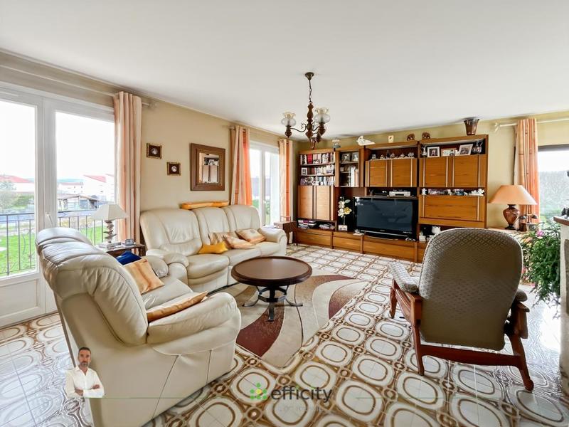 Pavillon - 196 m² - 8 pièces