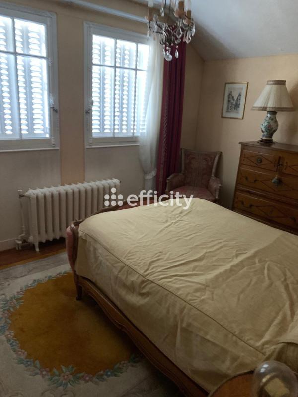 Maison - 165 m² - 6 pièces