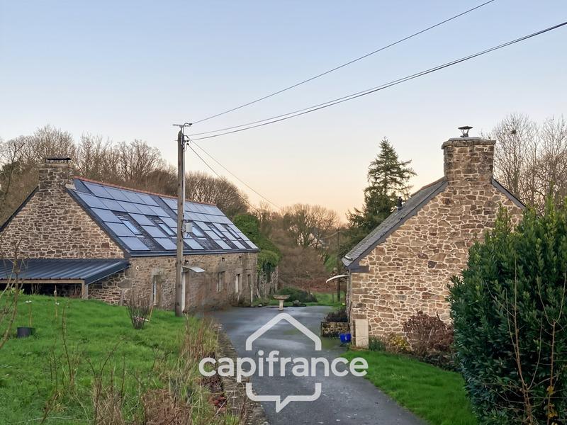 Maison - 257 m² - 6 pièces