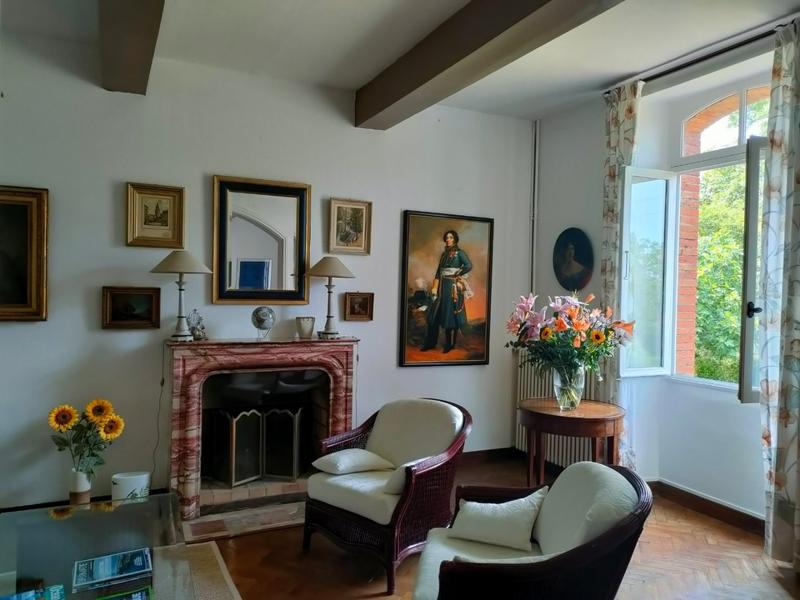 Château - 460 m² - 14 pièces