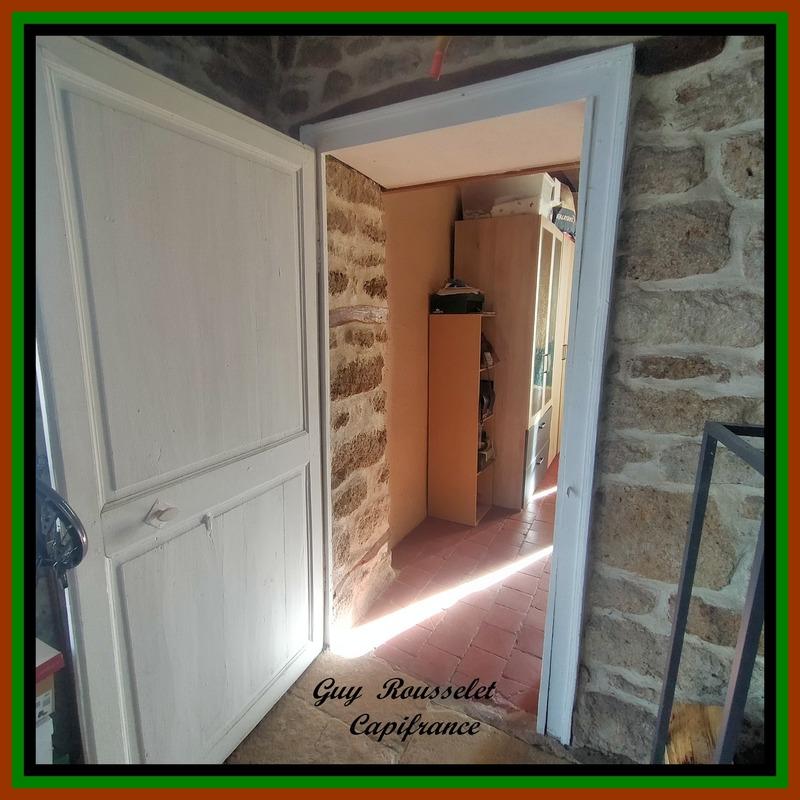 Propriété - 93 m² - 4 pièces