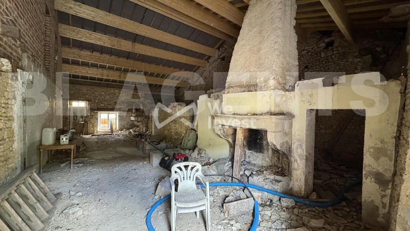 Maison - 200 m² - 2 pièces