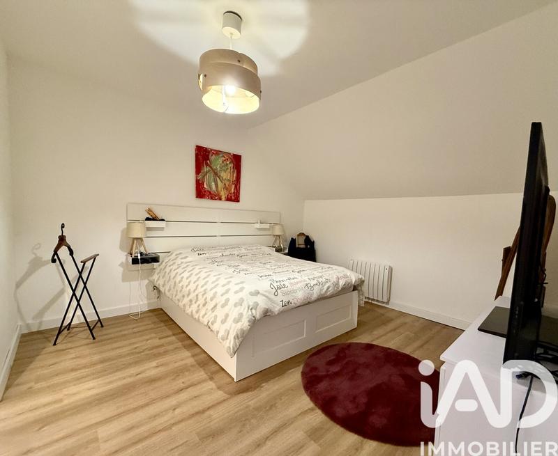 Maison - 186 m² - 8 pièces