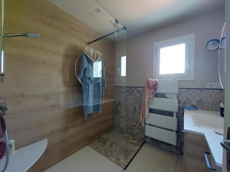 Maison traditionnelle - 87 m² - 4 pièces