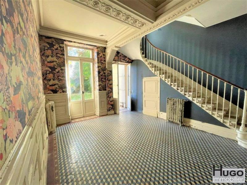 Hôtel particulier - 485 m² - 16 pièces