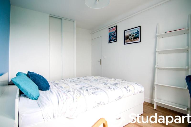 Chambre - 10 m² - 1 pièce