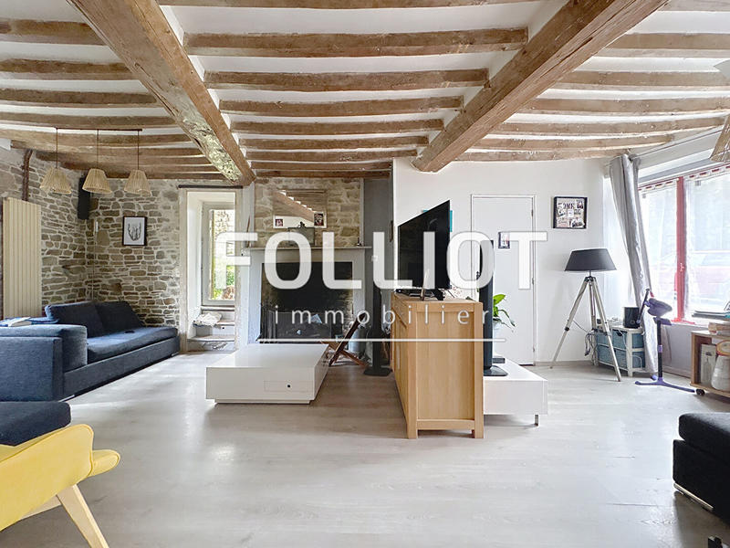 Maison - 180 m² - 8 pièces