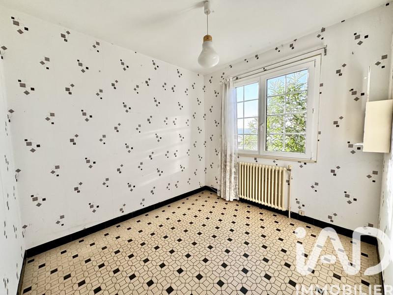 Maison - 268 m² - 12 pièces