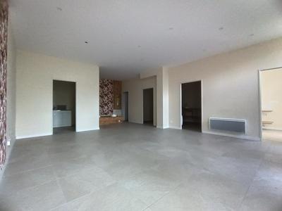 Local commercial - 74 m² - 3 pièces