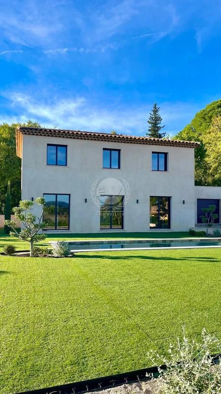 Maison - 146 m² - 5 pièces