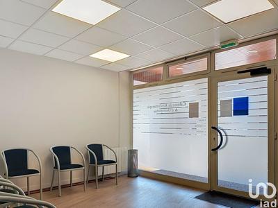 Local commercial - 162 m² - 8 pièces