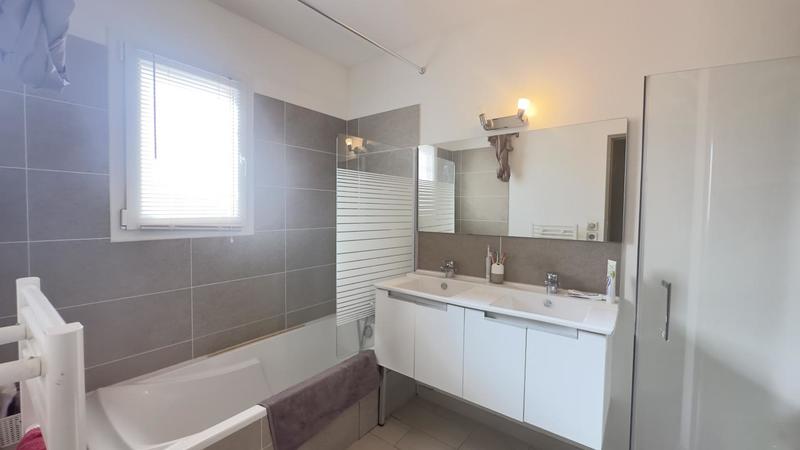 Pavillon - 103 m² - 5 pièces