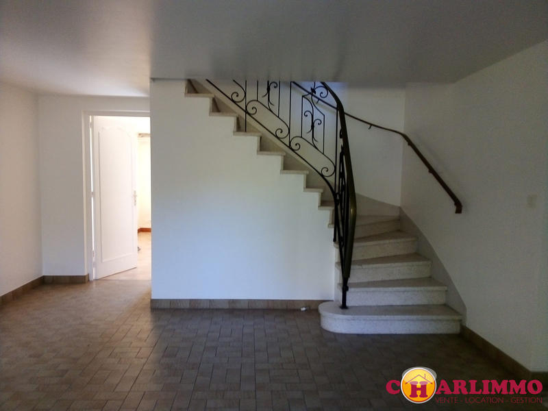 Maison traditionnelle - 147 m² - 4 pièces