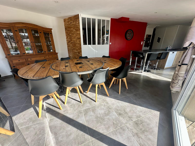 Villa - 145 m² - 6 pièces