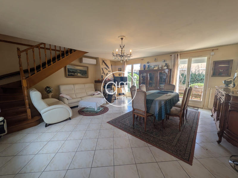 Maison - 102 m² - 3 pièces