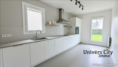 Maison - 104 m² - 4 pièces