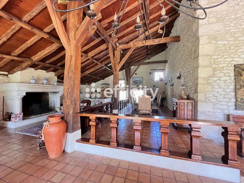 Demeure - 420 m² - 6 pièces