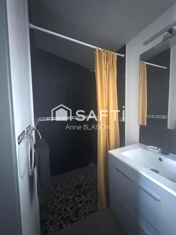 Maison - 182 m² - 11 pièces