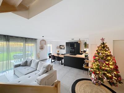 Maison - 120 m² - 6 pièces