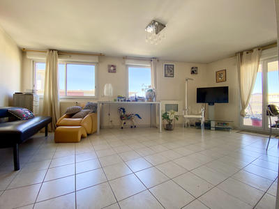 Appartement - 177 m² - 5 pièces