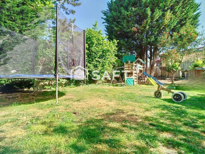 Maison - 297 m² - 14 pièces