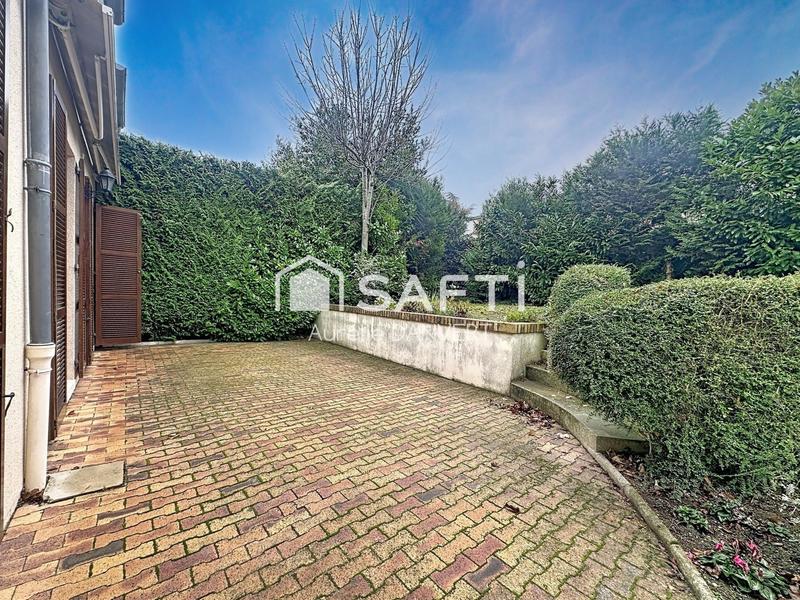 Maison - 171 m² - 7 pièces