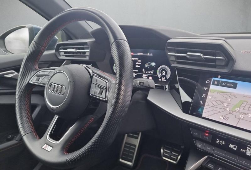 Audi A3 sportback 45 TFSIe 245 s-Line Hybrid Rechargeable / Attache Remorque Caméra de Recul Coffre Elec Keyless Carplay Android Auto