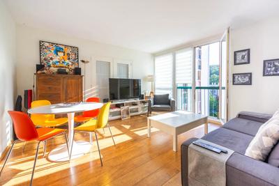 Appartement - 79 m² - 4 pièces