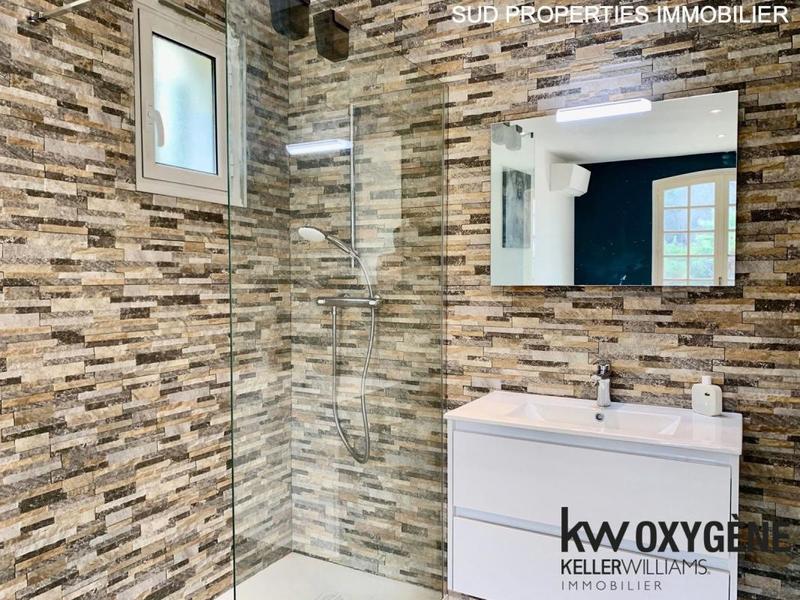 Villa - 207 m² - 7 pièces