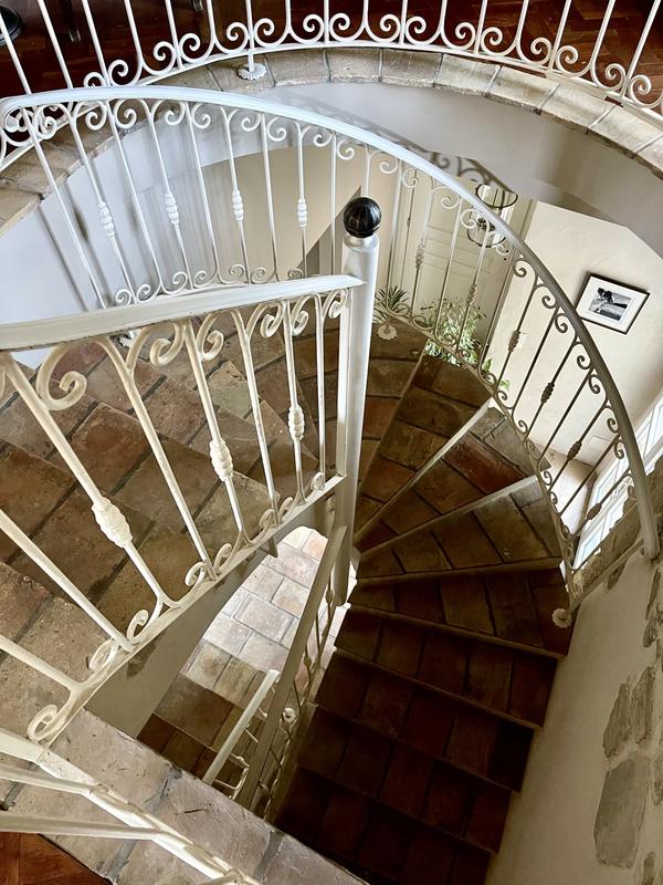 Maison - 615 m² - 16 pièces