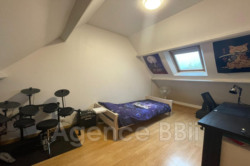 Maison - 110 m² - 6 pièces