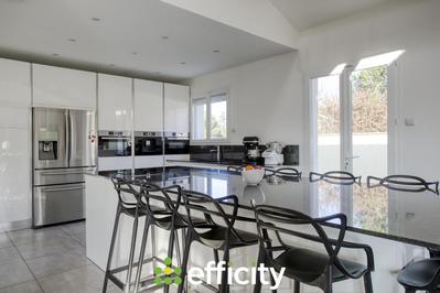 Maison d'architecte - 177 m² - 5 pièces