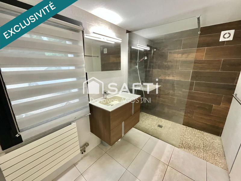 Maison - 239 m² - 7 pièces