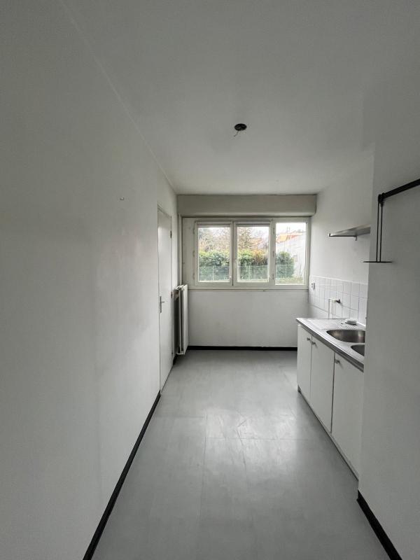 Appartement ancien - 76 m² - 4 pièces