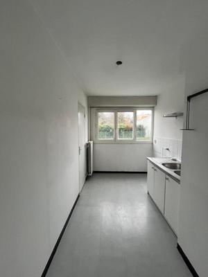 Appartement ancien - 76 m² - 4 pièces