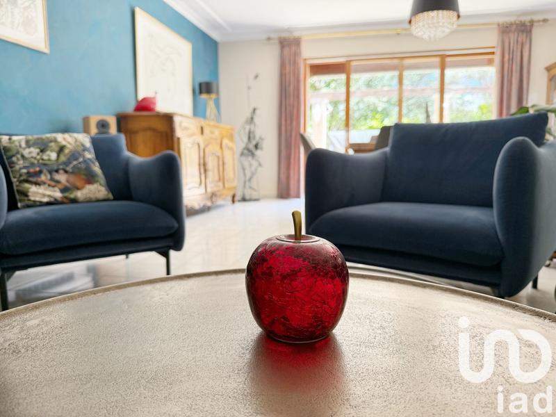 Maison - 219 m² - 6 pièces