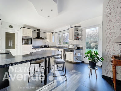 Maison - 150 m² - 5 pièces