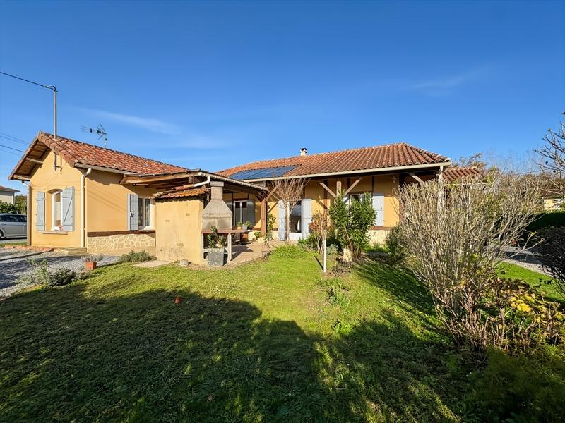 Maison - 98 m² - 4 pièces
