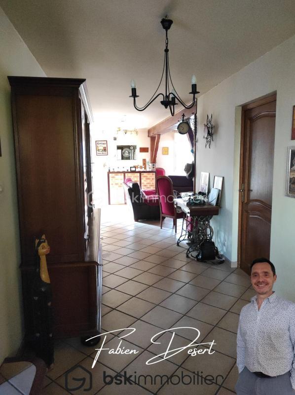 Maison traditionnelle - 207 m² - 8 pièces