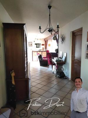 Maison traditionnelle - 207 m² - 8 pièces