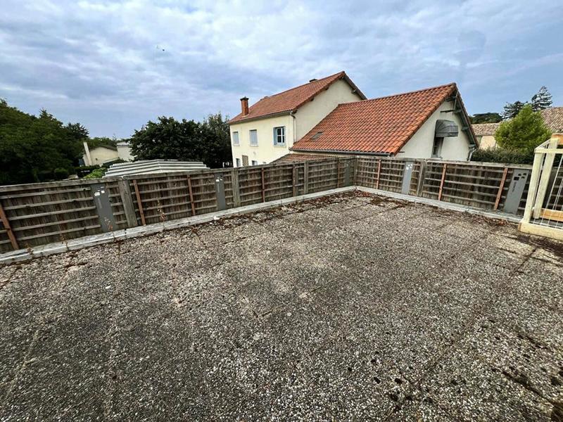 Maison - 315 m² - 14 pièces