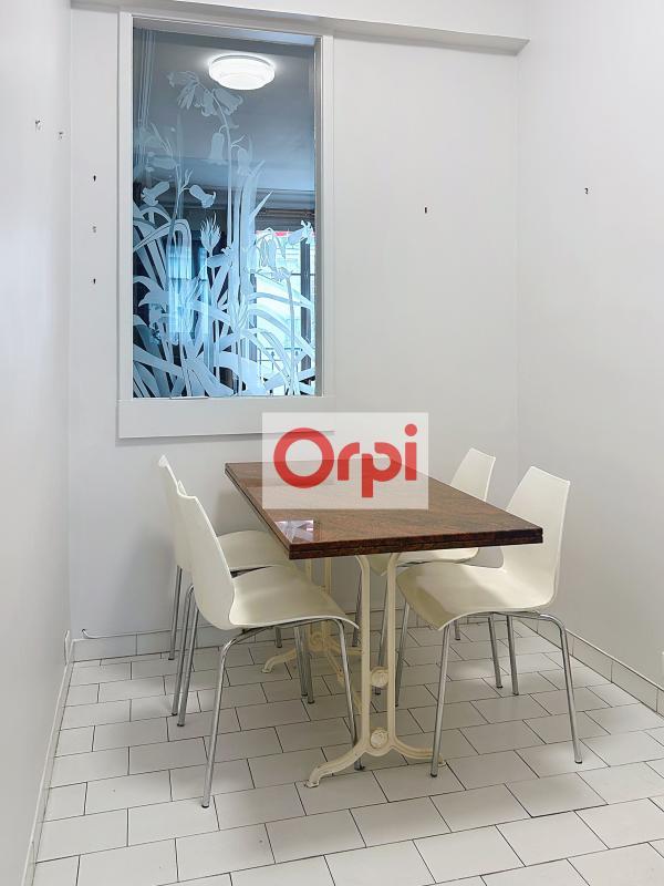 Appartement - 152 m² - 5 pièces