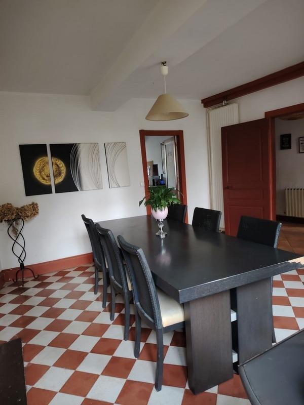 Maison - 182 m² - 7 pièces